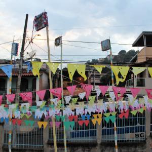 Bandeiras de mastro da Festa de Nossa Senhora do Rosário de General Carneiro. 16 de setembro de 2018.