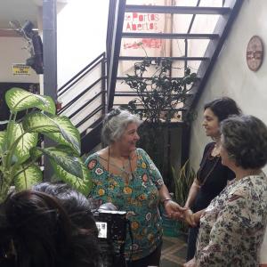 Pesquisadora em campo, Merced Guimarães e Regina Abreu 2
