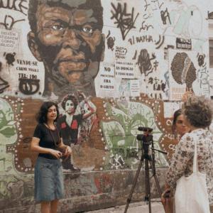 Pesquisadora em campo e Regina Abreu 6