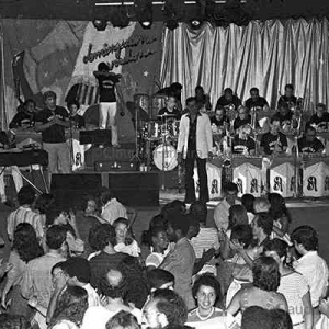 Circo Voador (Domingueira Voadora). Fonte: Disponível em: 